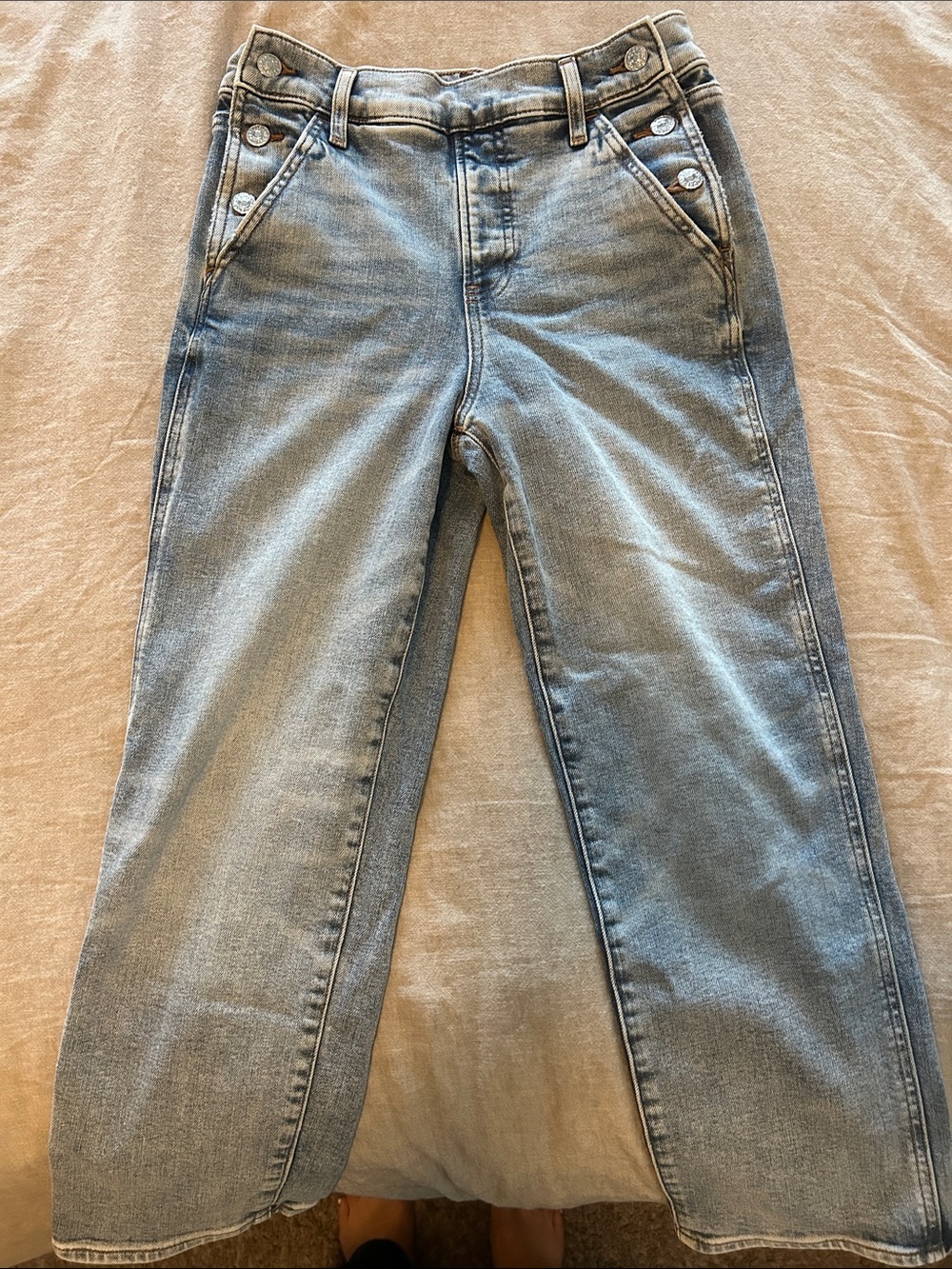 Express Light Blue Cropped Relaxed Jeans